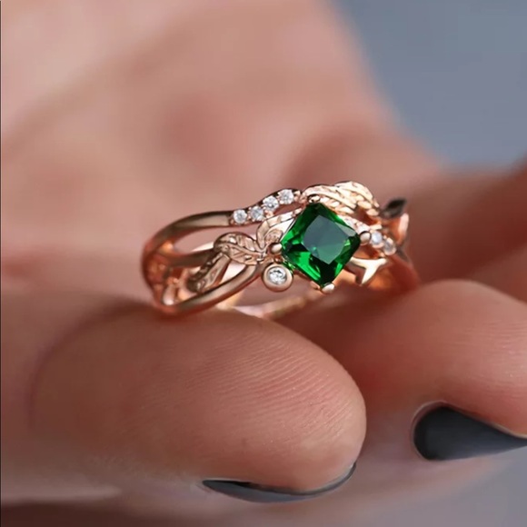 18k gold green crystal & white diamonds ring - Picture 5 of 5